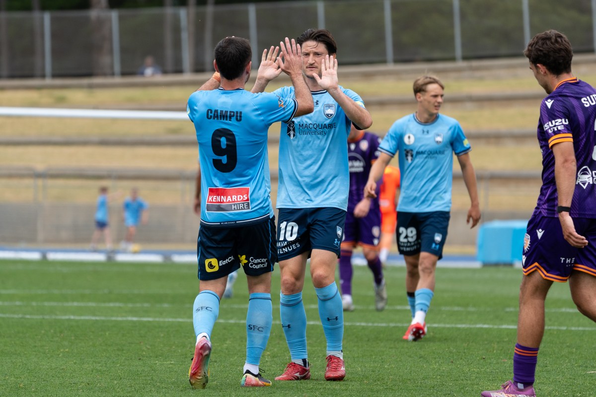 Victor Campuzano & Joe Lolley celebrate their goal