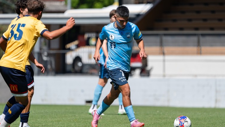 Piero playing a friendly vs Mariners at Leichhardt Oval