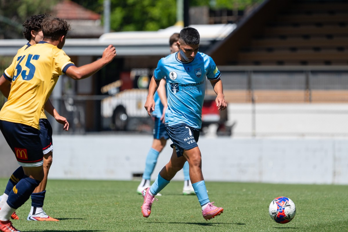 Piero playing a friendly vs Mariners at Leichhardt Oval