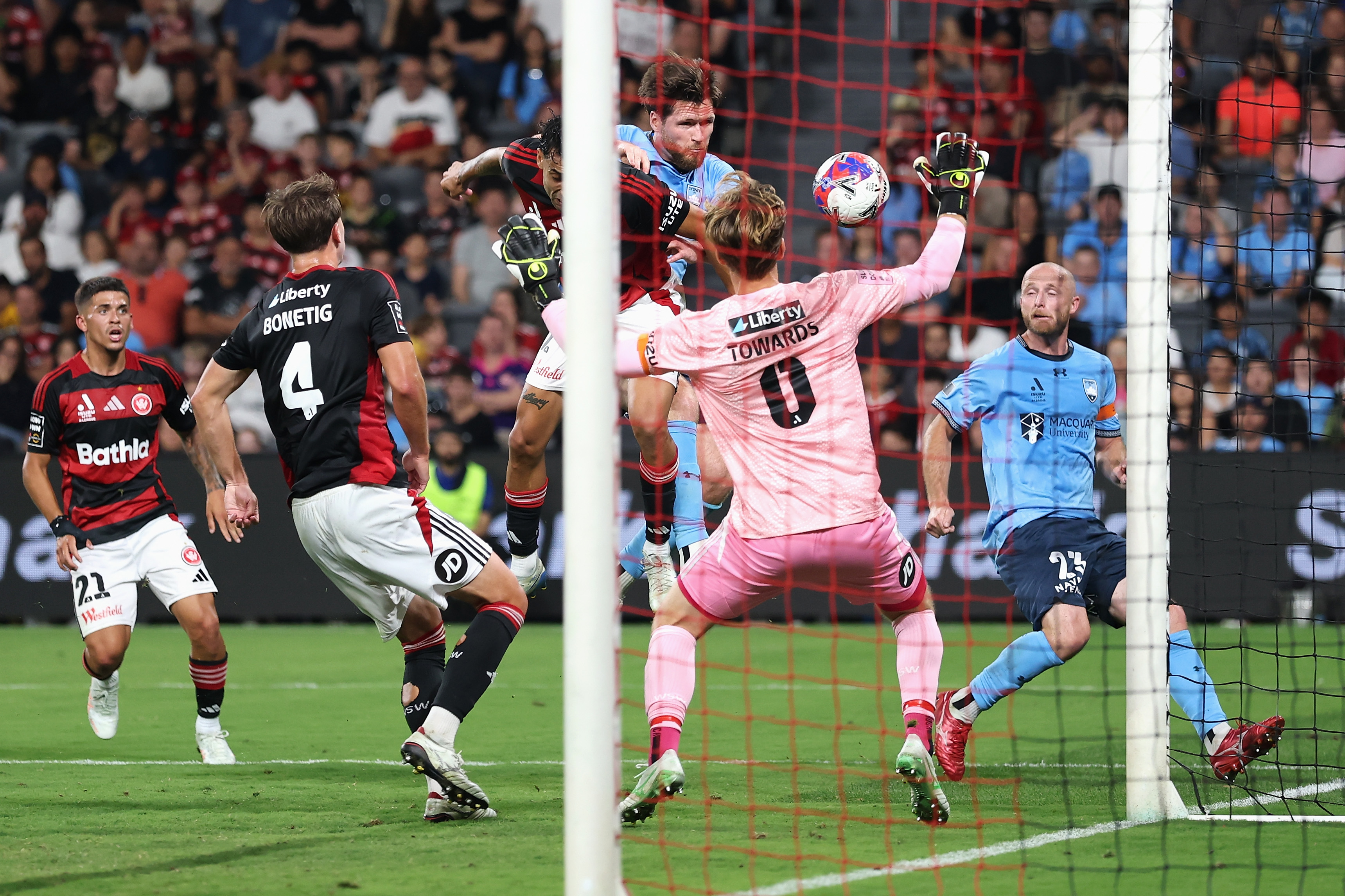 Sydney FC DEL PIERO 10 アウェイシャツ　Mサイズ Del Piero presented with Sydney FC No.10 shirt - Sydney FC