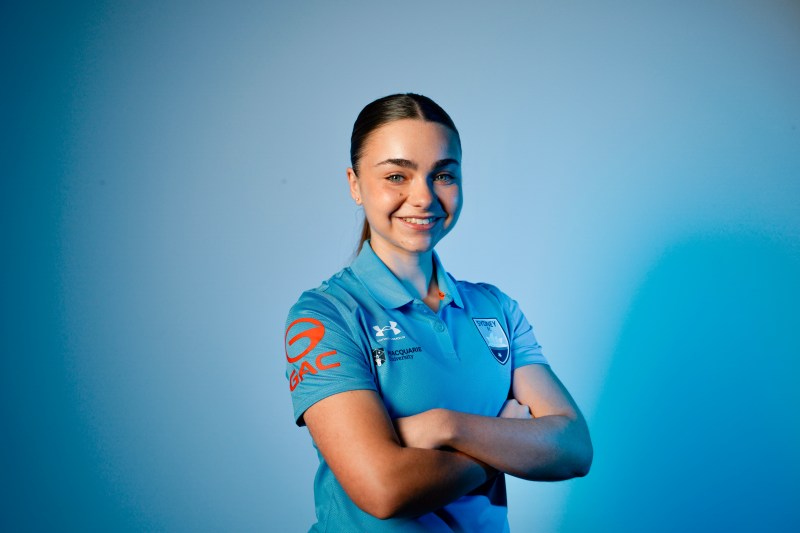 Amy Chessari signing with Sydney FC
